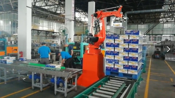 碼垛機器人逐漸成為企業(yè)生產(chǎn)智能、現(xiàn)代化的標志